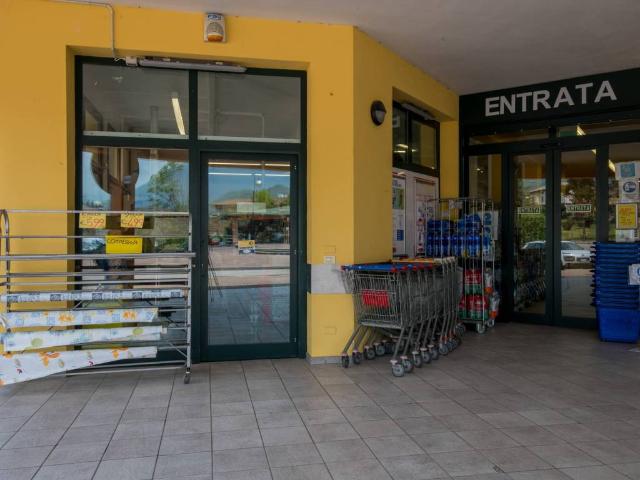 Locale Commerciale in vendita a Comunità montana della Valle Sabbia, Sabbio Chiese