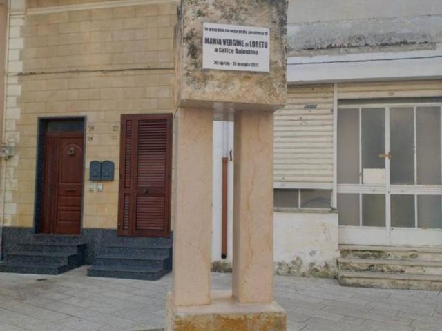 Locale Commerciale in vendita a Puglia, Lecce