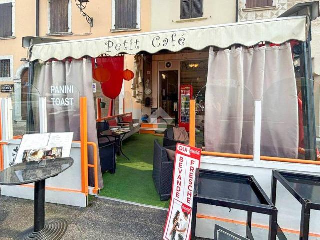 Locale Commerciale in vendita a Comunità Montana Parco Alto Garda bresciano, Salò