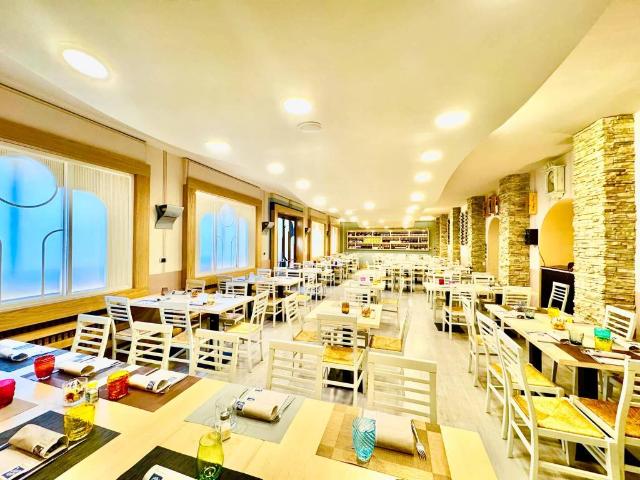 Locale Commerciale in vendita a Piemonte, Cuneo