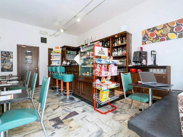 Locale Commerciale in vendita a Piemonte, Cuneo