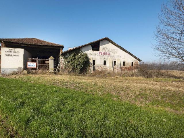 Locale Commerciale in vendita a Piemonte, Cuneo
