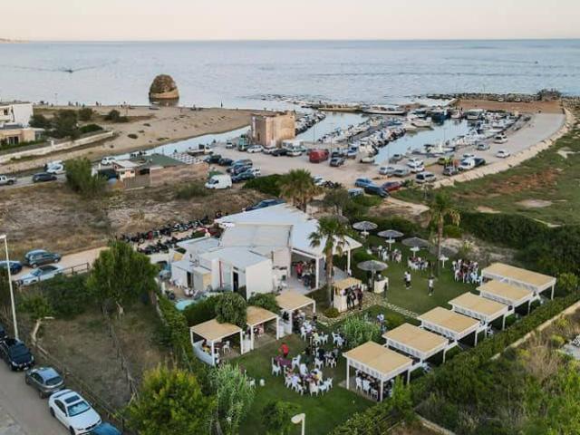 Locale Commerciale in vendita a Puglia, Lecce