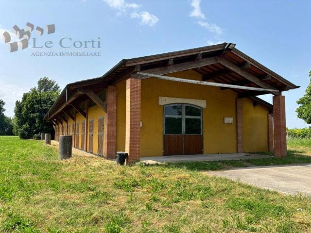Locale Commerciale in vendita a Masetti, San Bonifacio