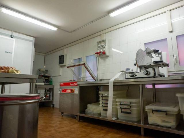 Locale Commerciale in vendita a San Daniele Del Friuli, Friuli-Venezia Giulia