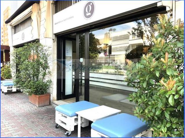 Locale Commerciale in vendita a San Donato Milanese, Lombardia
