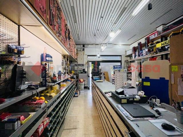 Locale Commerciale in vendita a Pantano Marino, San Felice Circeo