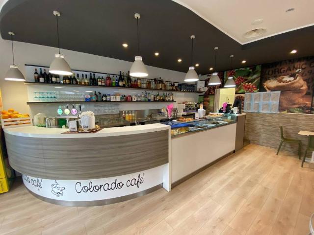 Locale Commerciale in vendita a Borgolombardo, San Giuliano Milanese
