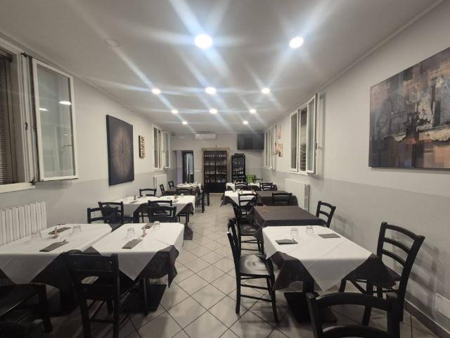 Locale Commerciale in vendita a San Lazzaro, Reggio Emilia