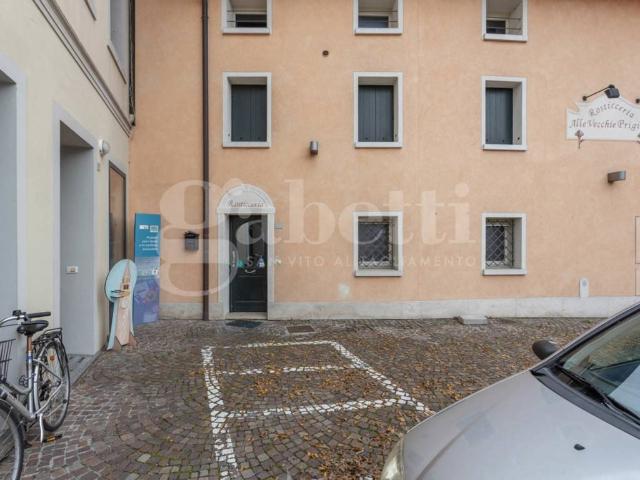 Locale Commerciale in vendita a Prodolone, San Vito Al Tagliamento