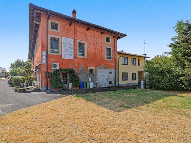 Locale Commerciale in vendita a San Zenone Al Lambro, Lombardia