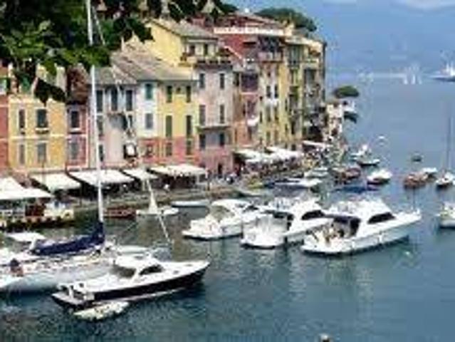 Locale Commerciale in vendita a San Lorenzo Della Costa, Liguria