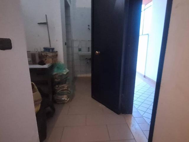 Locale Commerciale in vendita a Santa Maria La Carità, Campania