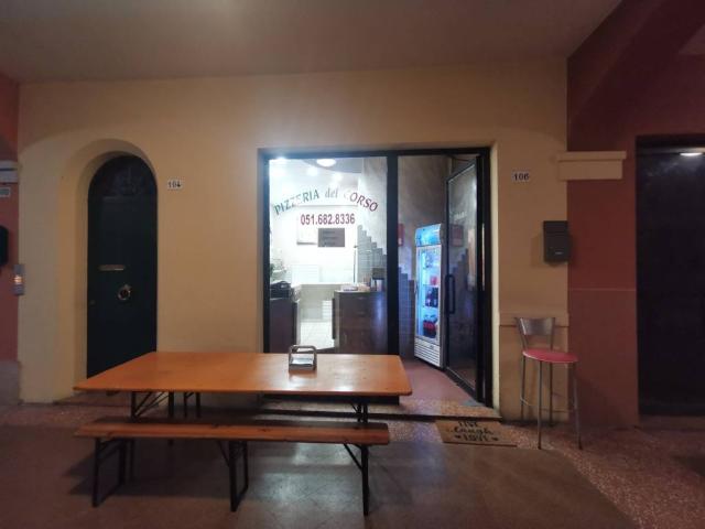 Locale Commerciale in vendita a Unione Terre d'Acqua, Sant'agata Bolognese
