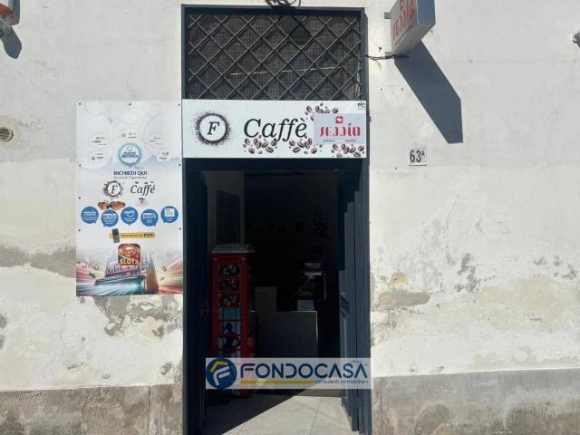 Locale Commerciale in vendita a Sant'antimo, Campania