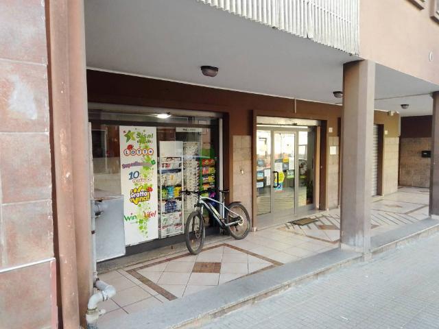 Locale Commerciale in vendita a Monte Rosello, Cala Di Volpe