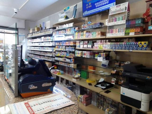 Locale Commerciale in vendita a Monte Rosello, Cala Di Volpe