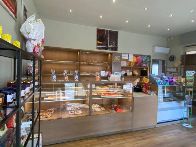 Locale Commerciale in vendita a Piemonte, Cuneo