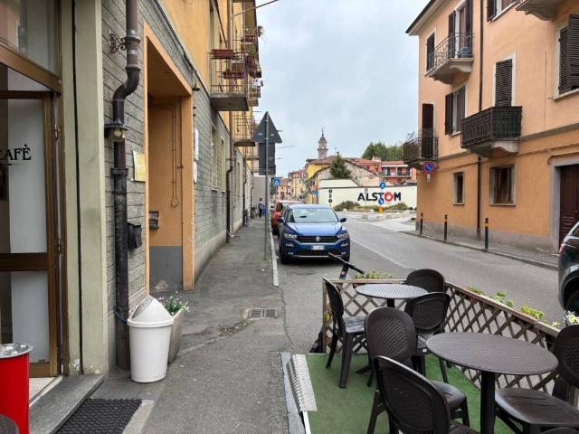 Locale Commerciale in vendita a Piemonte, Cuneo