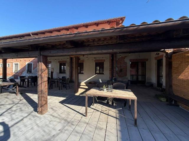 Locale Commerciale in vendita a Cascina Colombero, Scalenghe