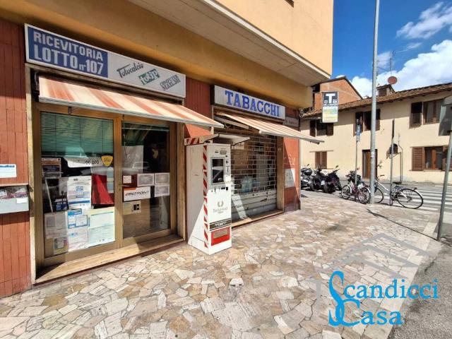 Locale Commerciale in vendita a San Giusto, Scandicci