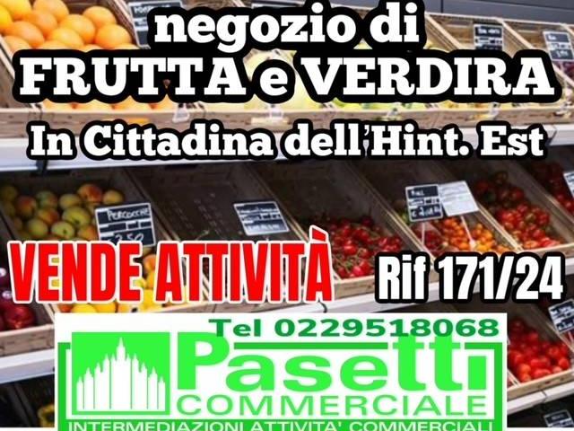 Locale Commerciale in vendita a Rovagnasco, Segrate