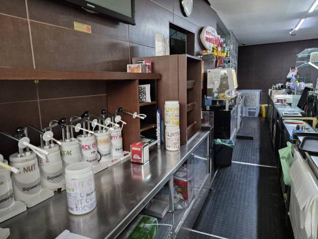 Locale Commerciale in vendita a Calabria, Catanzaro