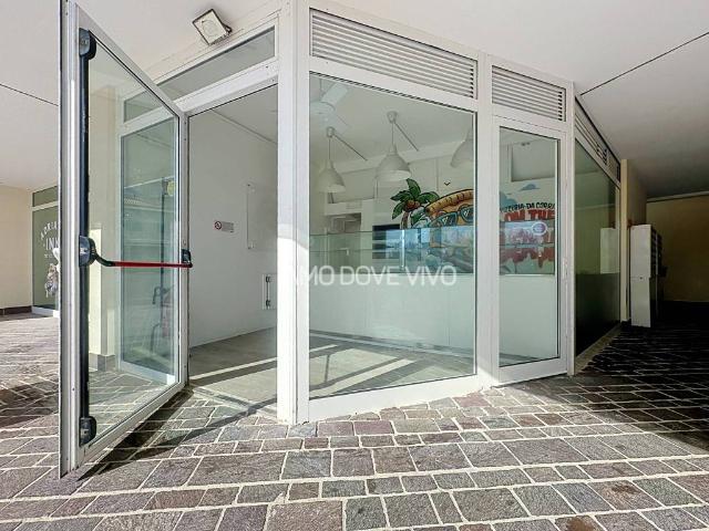 Locale Commerciale in vendita a Saline, Marche