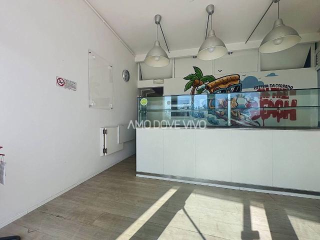 Locale Commerciale in vendita a Saline, Marche