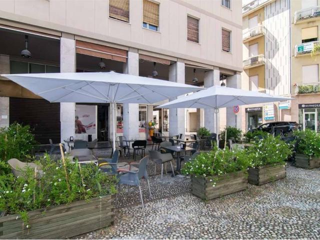 Locale Commerciale in vendita a San Rocco, Seregno
