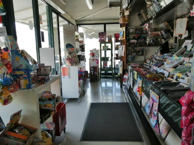 Locale Commerciale in vendita a Cantagrillo, Serravalle Pistoiese