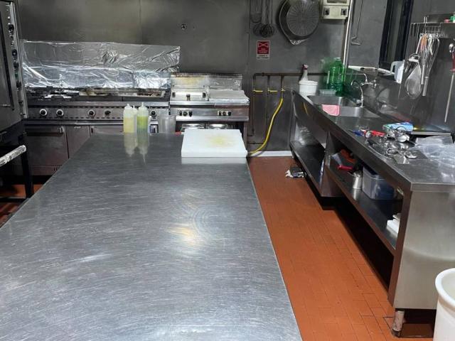 Locale Commerciale in vendita a Zambra, Sesto Fiorentino