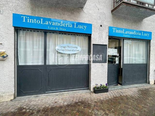 Locale Commerciale in vendita a Altopiano di Seveso, Seveso