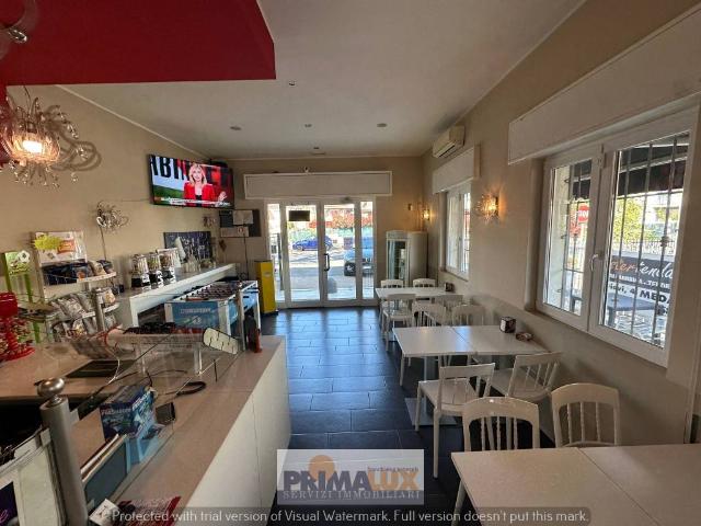 Locale Commerciale in vendita a Seveso, Lombardia