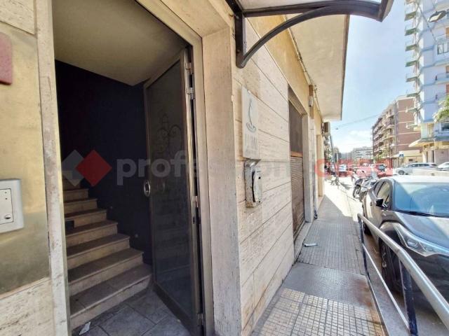 Locale Commerciale in vendita a Acradina, Siracusa