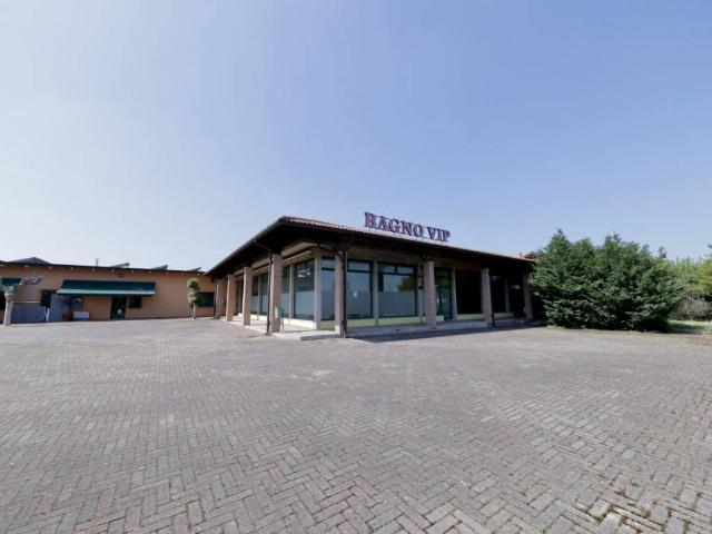 Locale Commerciale in vendita a Solesino, Veneto