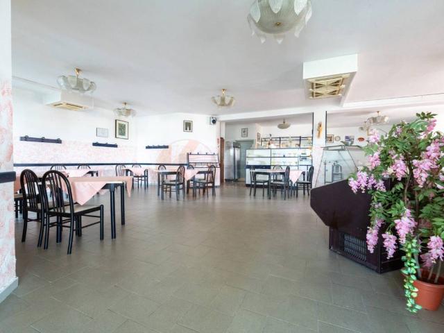 Locale Commerciale in vendita a Sorso, Sardigna/Sardegna