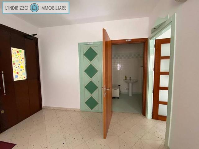 Locale Commerciale in vendita a Rossignago, Spinea