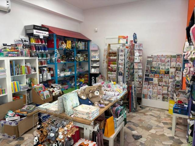 Locale Commerciale in vendita a Rossignago, Spinea