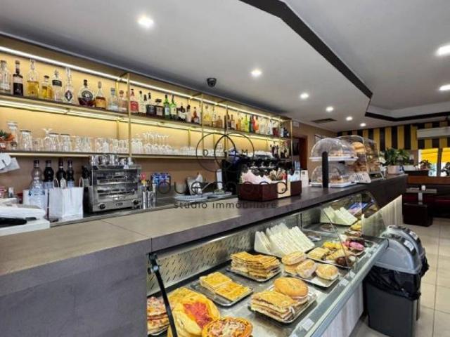 Locale Commerciale in vendita a San Sabino, Spoleto