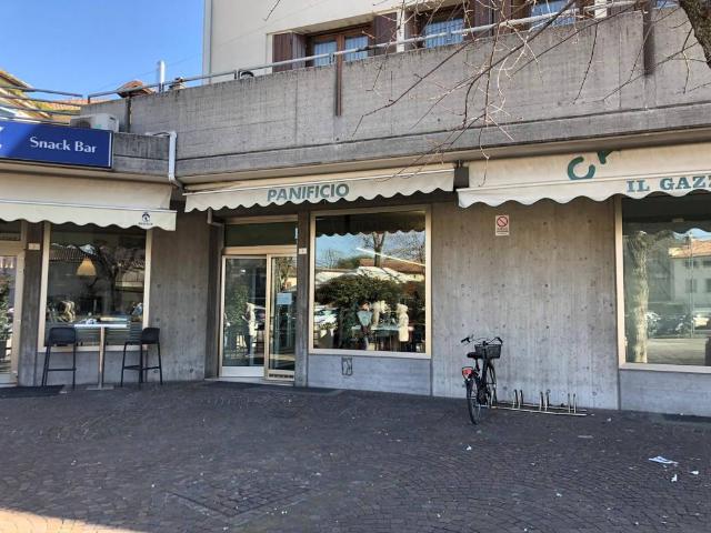 Locale Commerciale in vendita a Spresiano, Veneto