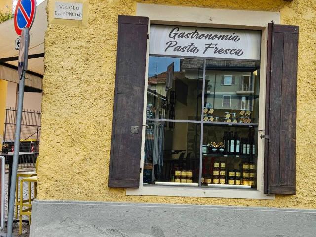 Locale Commerciale in vendita a Piemonte, Verbano-cusio-ossola