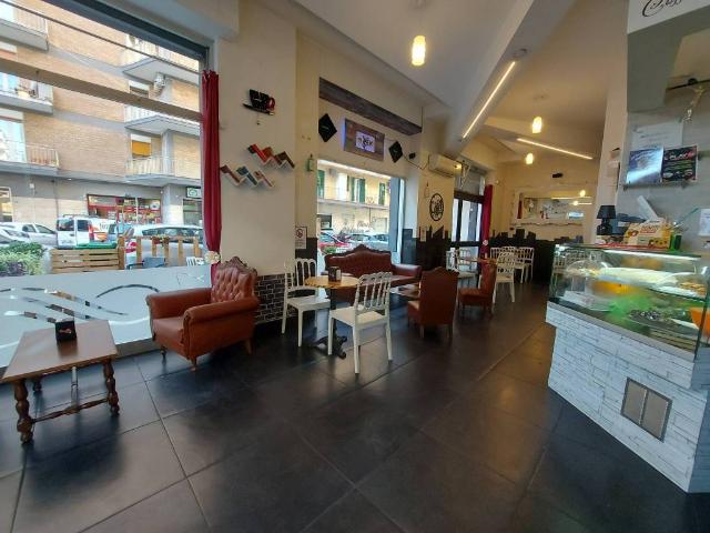 Locale Commerciale in vendita a Puglia, Taranto