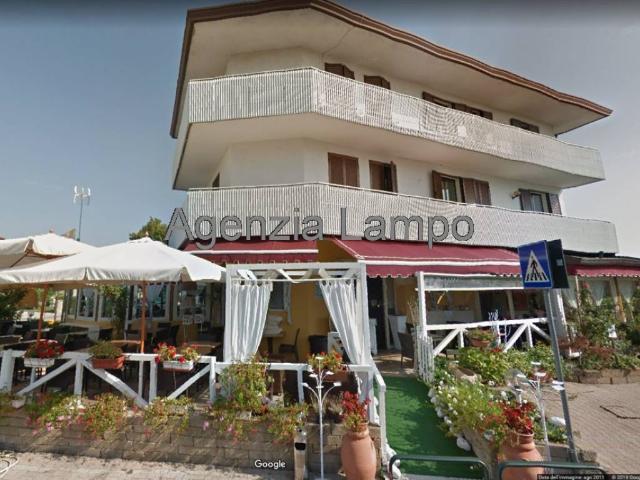 Locale Commerciale in vendita a Teglio Veneto, Veneto