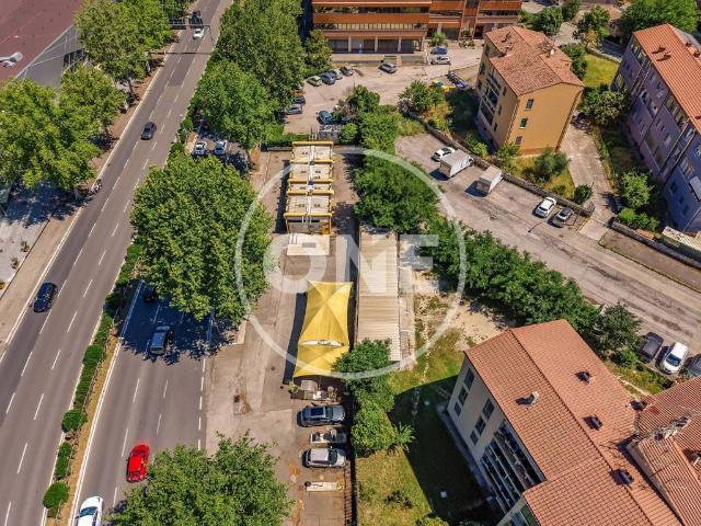 Locale Commerciale in vendita a Cospea, Terni