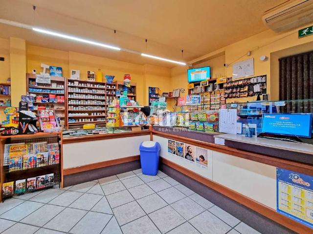 Locale Commerciale in vendita a Piemonte, Alessandria
