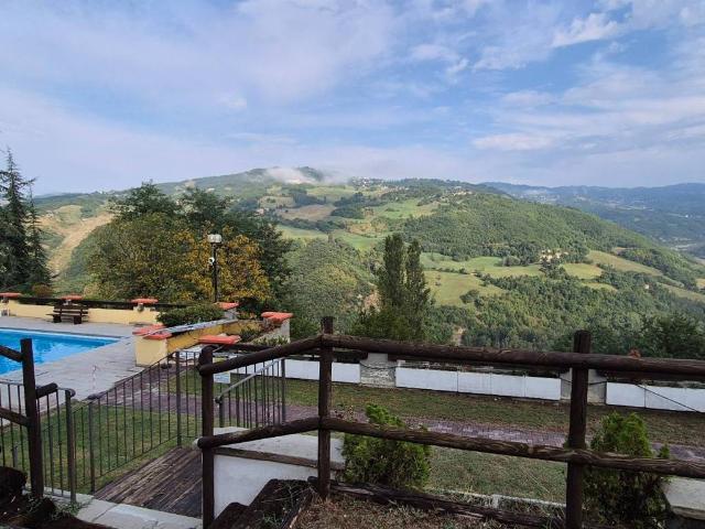 Locale Commerciale in vendita a Appennino Reggiano, Re