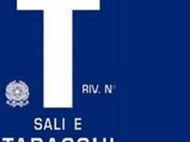 Locale Commerciale in vendita a Izzalini, Umbria