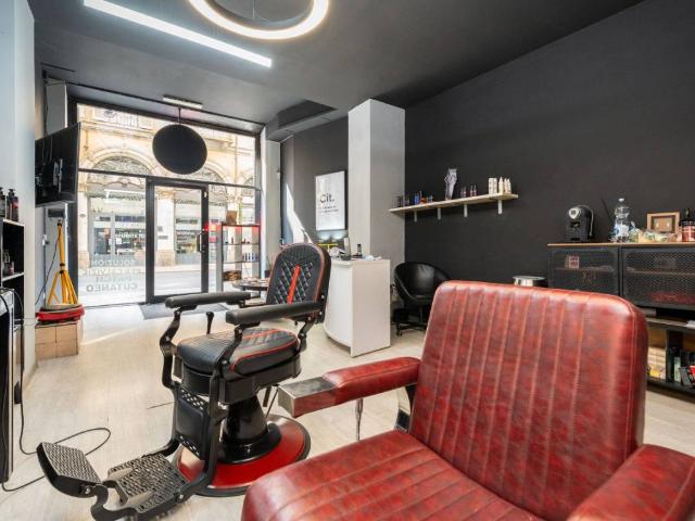 Locale Commerciale in vendita a Circoscrizione 1, Piemonte