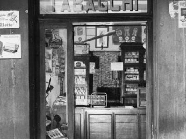 Locale Commerciale in vendita a Circoscrizione 3, Piemonte